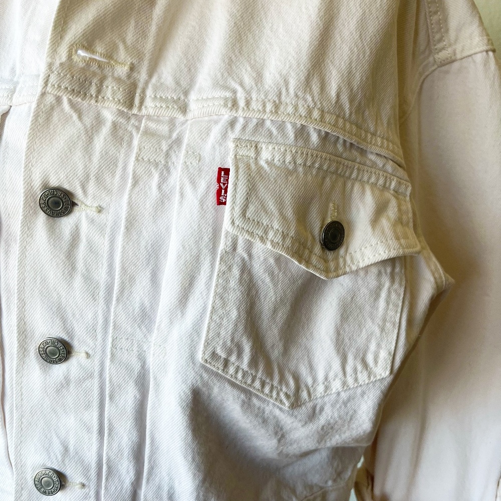 Levi's Denim Jacket (White) - Picture 7 of 7